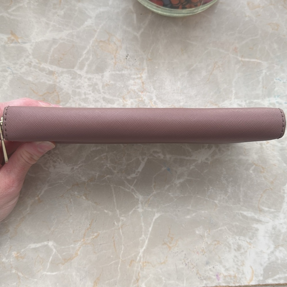 Michael Kors wallet - Picture 8 of 13